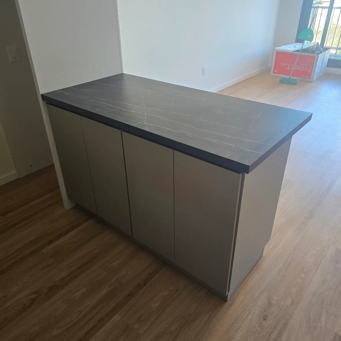 Isla / Barra Desayunadora "Dual-Concept"