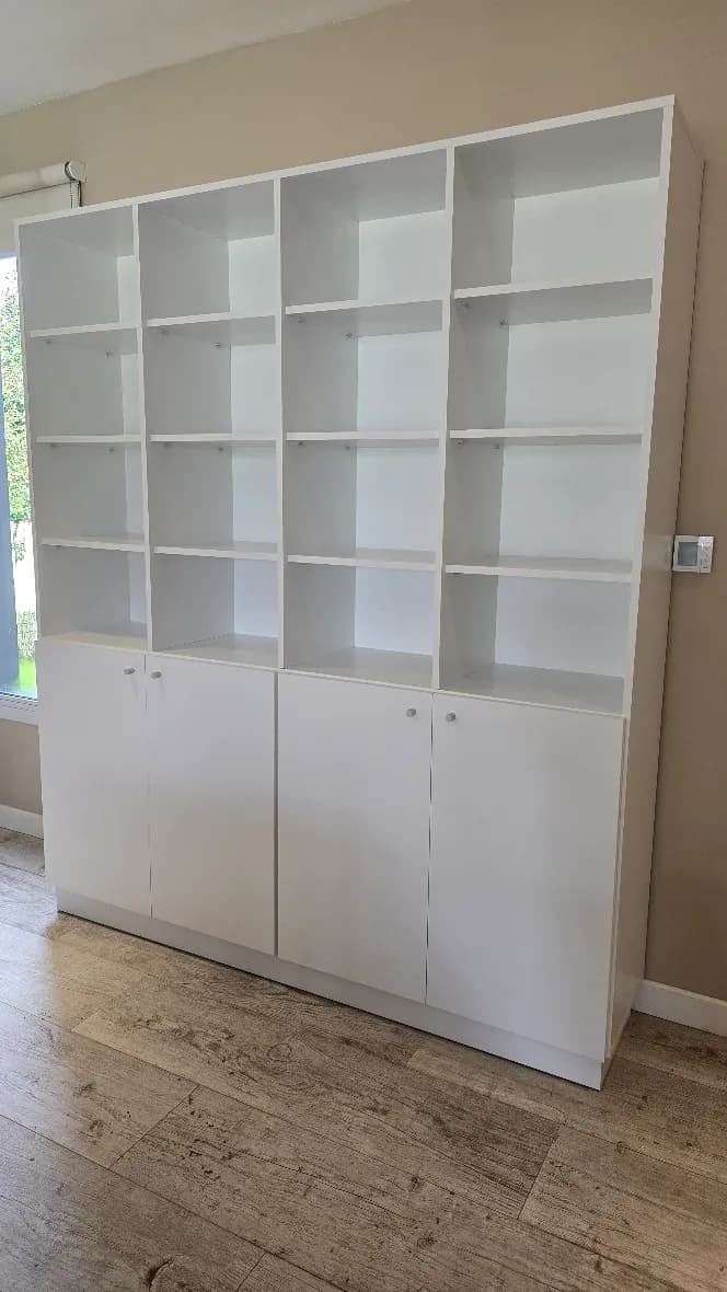 Sistema de Biblioteca - Serie Minimal White