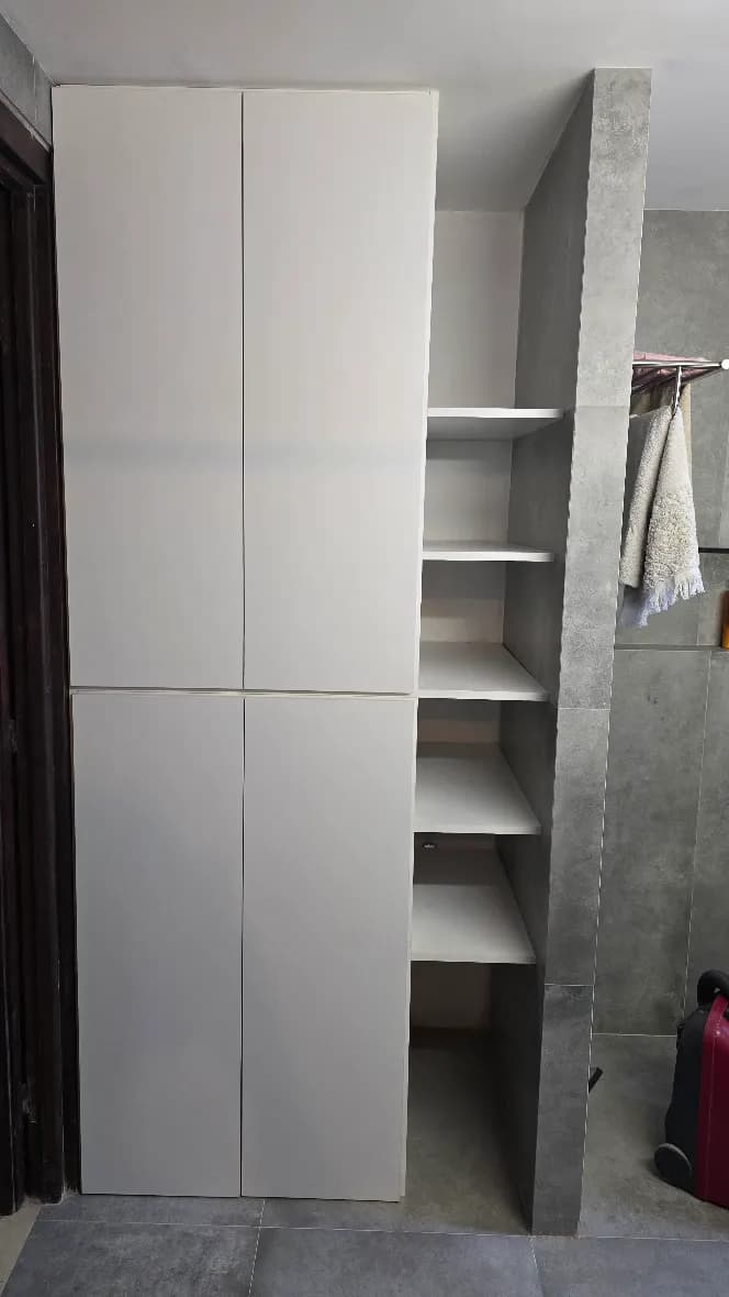 Placar de Pared a Medida - Sistema de Puertas Batientes